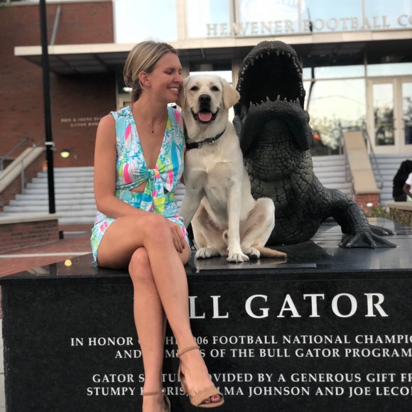 Meet your Posher, Aly - Picture 2 of 5